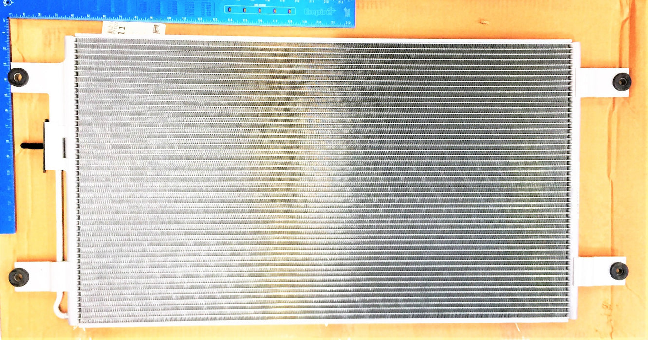 DAIMLER/FRIGHTLINER Condenser A22-72461-000 NOS