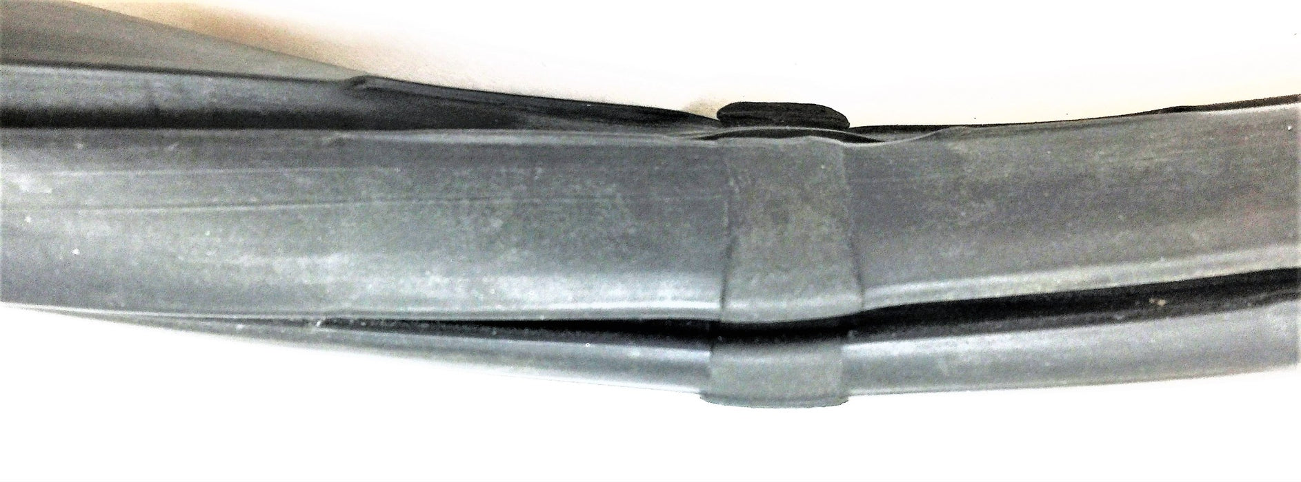 INTERNATIONAL/NAVISTAR Rubber Seal 3933200 NOS