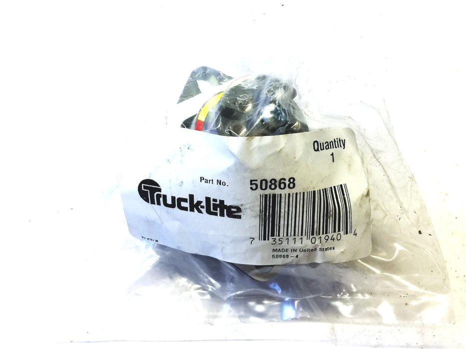 Truck-Lite Gray 7 Way Receptacle 50868 NOS
