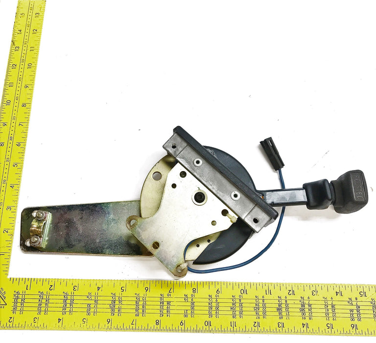 International/Naivstar Automatic Shift Control Assembly 2023443C91 NOS