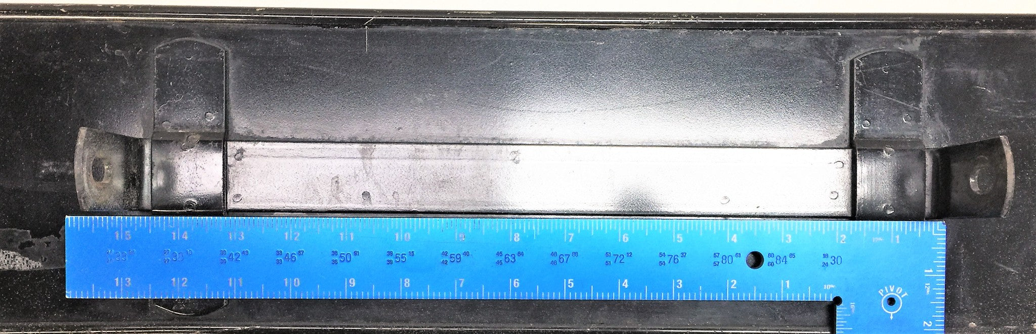 UNBRANDED 30-1/4" x 6-1/4" Truck/Bus Mirror and Mount Assembly USED