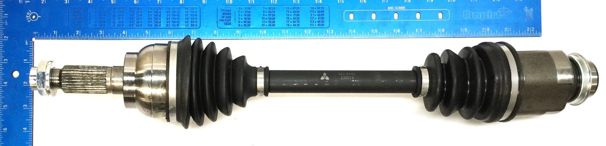 NAPA CV Drive Axle 94-9195 (MZ-8151) NOS