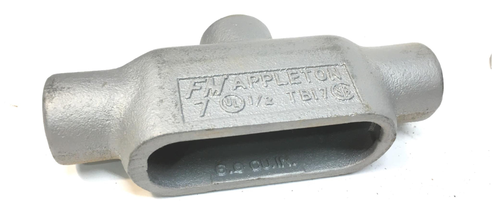 APPLETON TB17 Type TB Form 7 Threaded Conduit Body, 1/2 Inch NOS