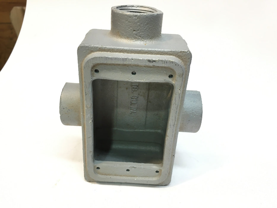 Appleton F8 UNILET CONDUIT BOX 3/4" TYPE T 3 HUB, NOS