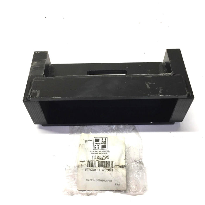 Hyster Weld Mount Bearing Bracket 1325795 New Old Stock