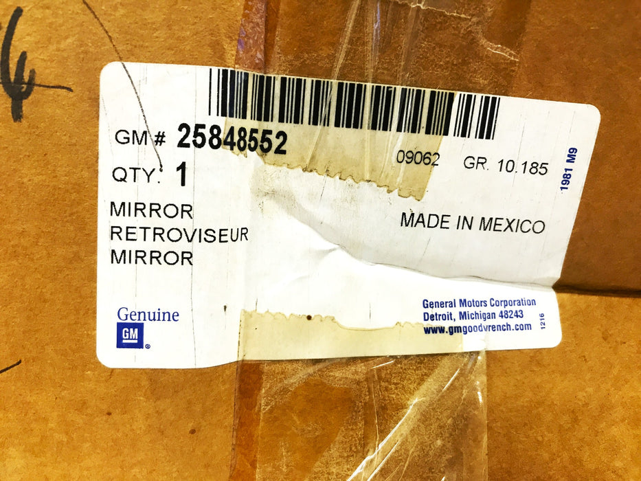 GM OEM Passenger's Side Power Mirror Assembly 25848552 NOS