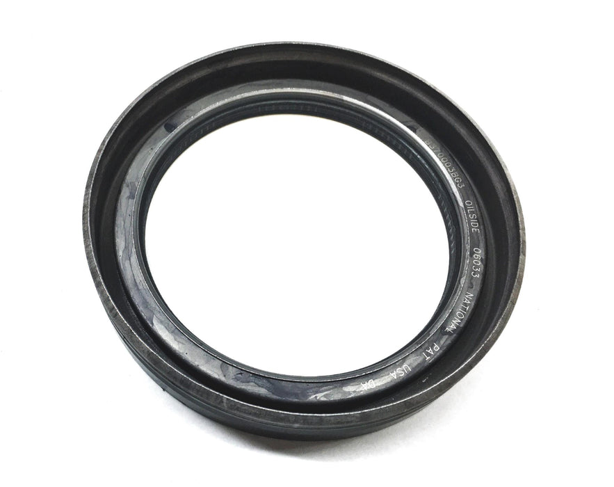 Spicer Inner Hub Oil Seal 6184665 NOS