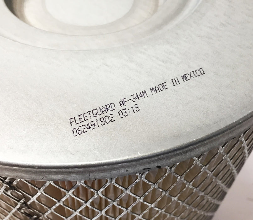Fleetguard Air Filter AF-334M NOS