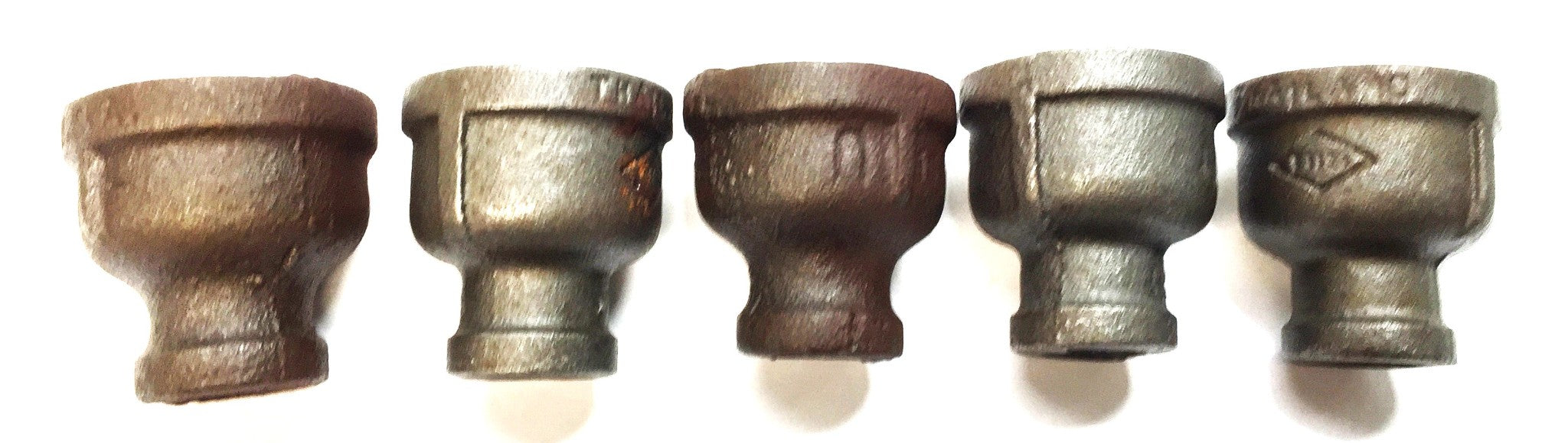 UNBRANDED 3/4" x 1/4" Black Iron Reducer [Lot of 5] NOS