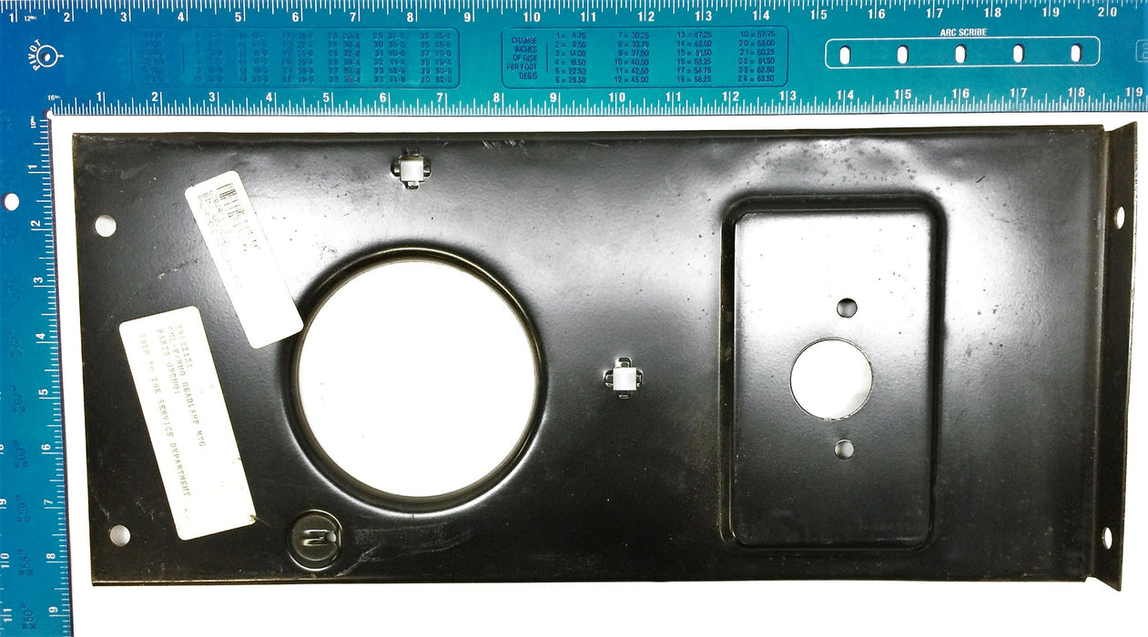 UCB End Headlamp Bracket 28522121 NOS
