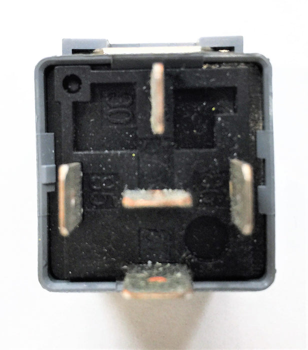 BOSCH Engine Management Relay 0332204001 (0-332-204-001) NOS