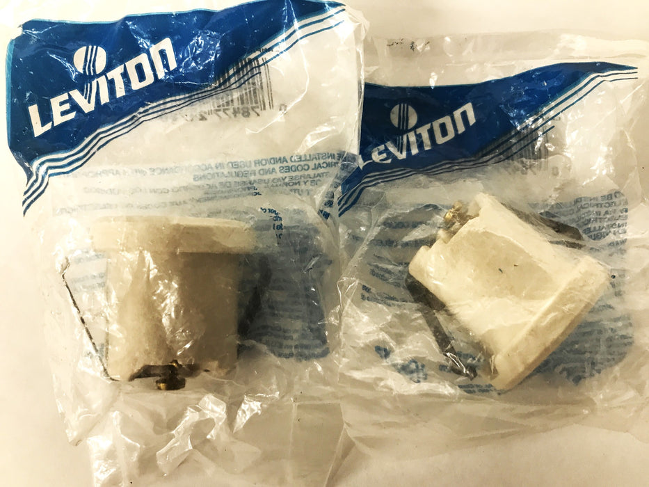 Leviton Off-White Wired Porcelain Lamp-holder 001-08880 [Lot of 2] NOS