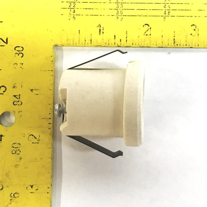 Leviton Off-White Wired Porcelain Lamp-holder 001-08880 [Lot of 2] NOS