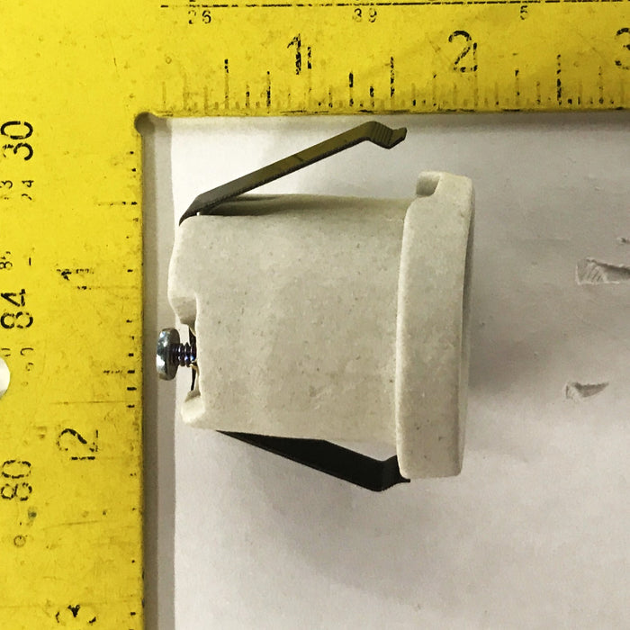Leviton White Wired Porcelain Lamp-holder 002-08880 [Lot of 2] NOS