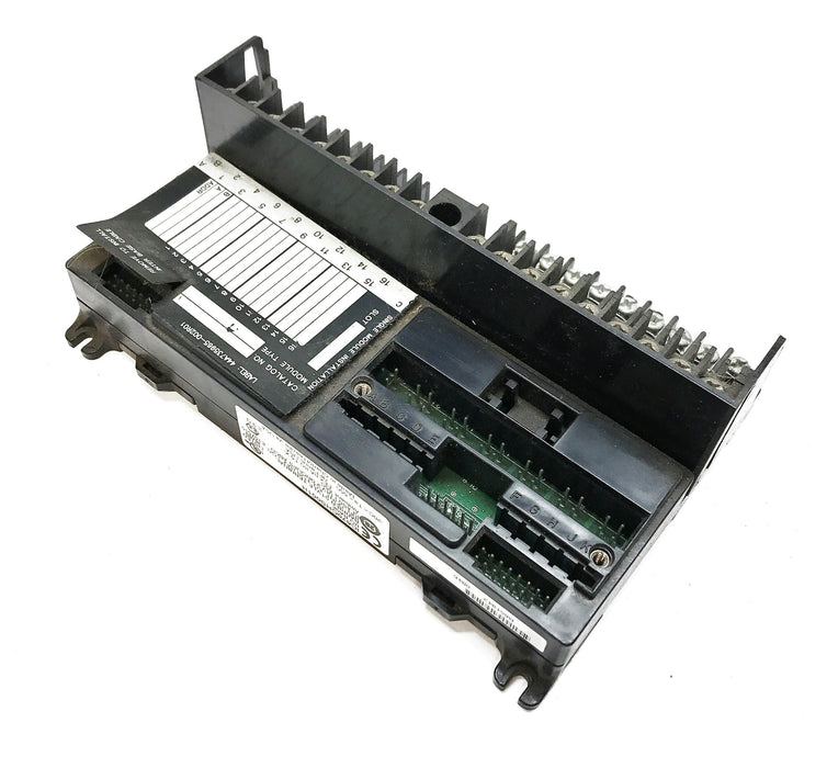 GE/Fanuc In/Out Barrier Style Terminal Base w/ Aux Terminal Strip IC670CHS001H