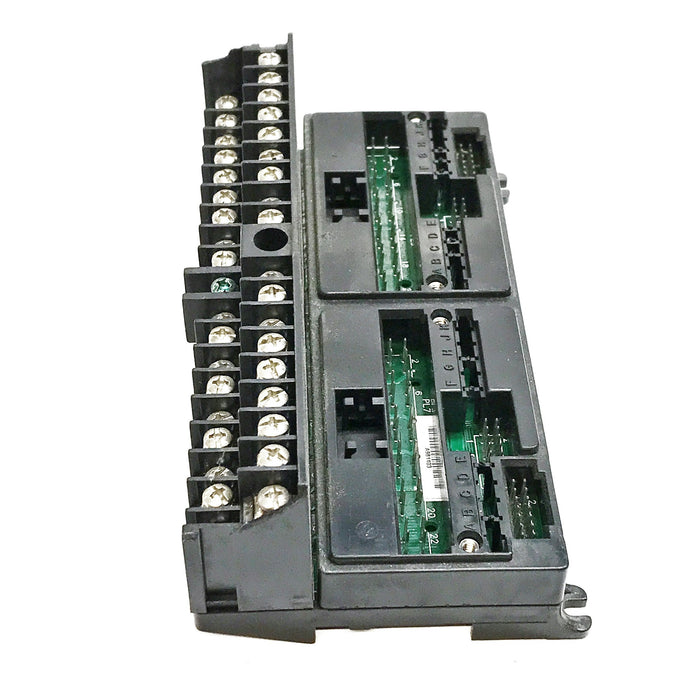 GE/Fanuc Unloaded In/Out Barrier Style Terminal Base IC670CHS001F