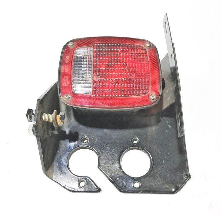 Grote Tail Light Assembly w/ Bracket 06-41414-002