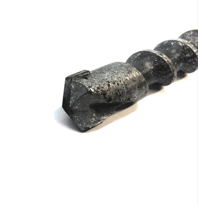 Black & Decker 5/8 IN X 16 IN Percussion Carbide Spline Shank Bit 50186 USED
