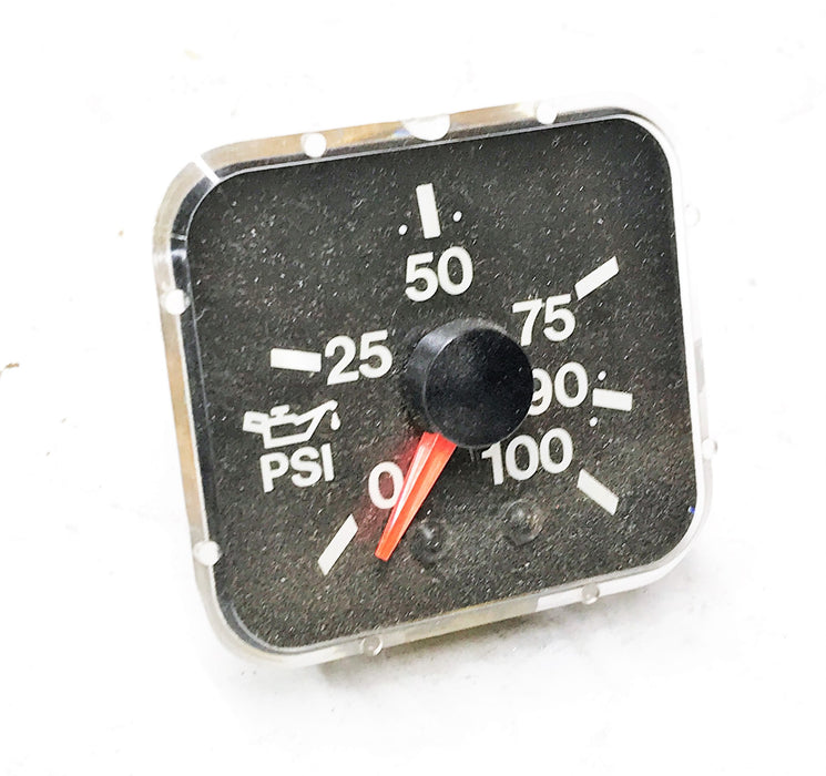 International/Navistar Oil Pressure Gauge 1671687C2 NOS