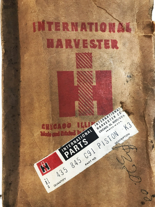 International Harvester Steering Worm Piston 435845C91 NOS