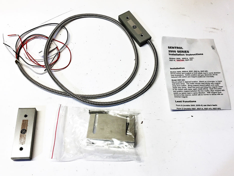 Sentrol Industrial Surface Mount Contact 2500 Series Model 2507AD NOS