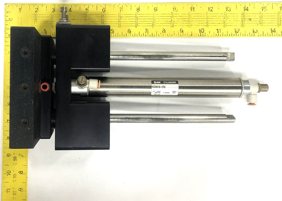 SMC 250PSI 1.70MPa Mounted Pneumatic Cylinder NCDMB106-0700 USED