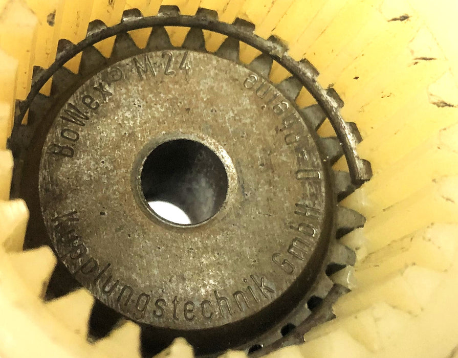 BoWex 28 Tooth Nylon Block Sleeve Gear Coupling M-24 USED