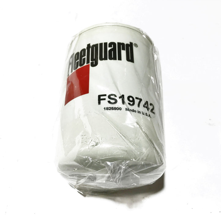 Fleetguard Fuel Filter/Water Separator FS19742 NOS