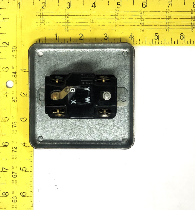 Raco 7.3 CU.IN. Outlet Box With PS 30A 125/250V Receptacle NEMA L14-30 USED