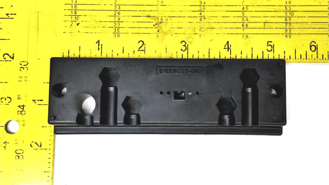 Johnson Systems Rack Connector 2-229035-010 [Lot of 3] NOS
