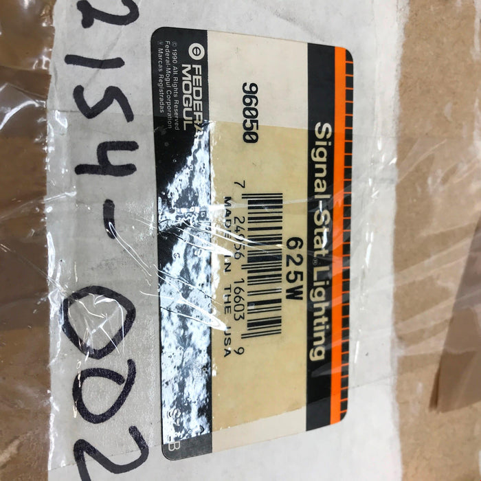 Signal Stat Work Lamp Assembly 625W NOS