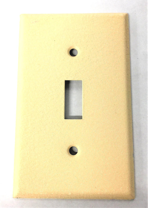 MULBERRY 1G Ivory Wrinkle Toggle Switch Plate 99071 [Lot of 50] NOS