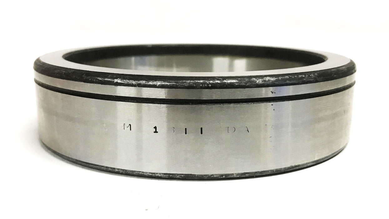 International Bearing Flanged Cylindrical Bearing Cup M-1311-DA NOS