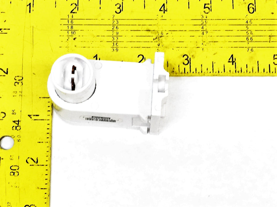 Bryant 660 W 600 V Double Contact Fluorescent Socket Plunger 650-PHB NOS