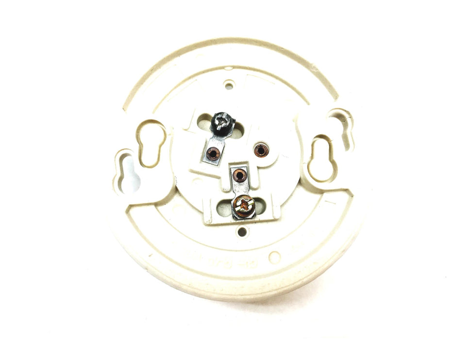 Leviton 660W 250V SAN000 Keyless Porcelain Lamp Holder 9875 NOS