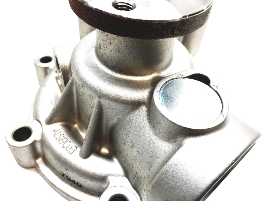 Volvo Replacement Coolant Pump 9022085821 NOS