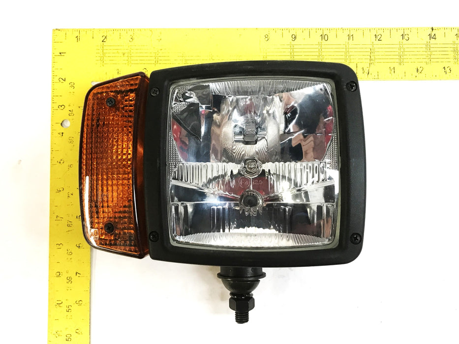 Hella Right Front Road Lamp Assembly 993990-51 NOS