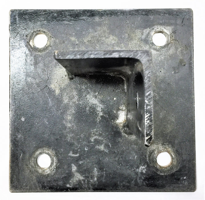 UNBRANDED 6" x 6" x 4" x 1/4" Thickness Steel Bracket USED