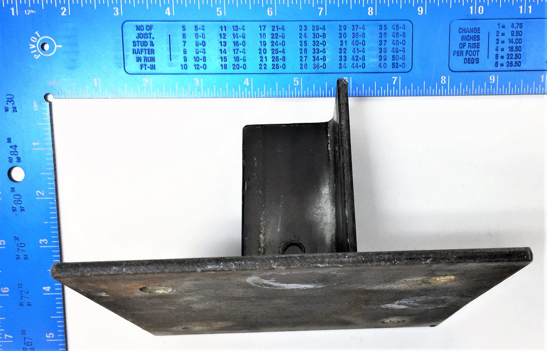 UNBRANDED 6" x 6" x 4" x 1/4" Thickness Steel Bracket USED