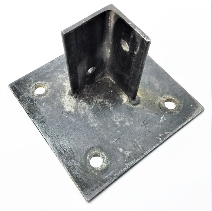 UNBRANDED 6" x 6" x 4" x 1/4" Thickness Steel Bracket USED