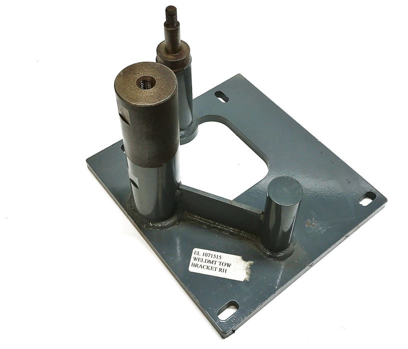 Elgin Right Side Tow Bracket Weldment 1071515 NOS