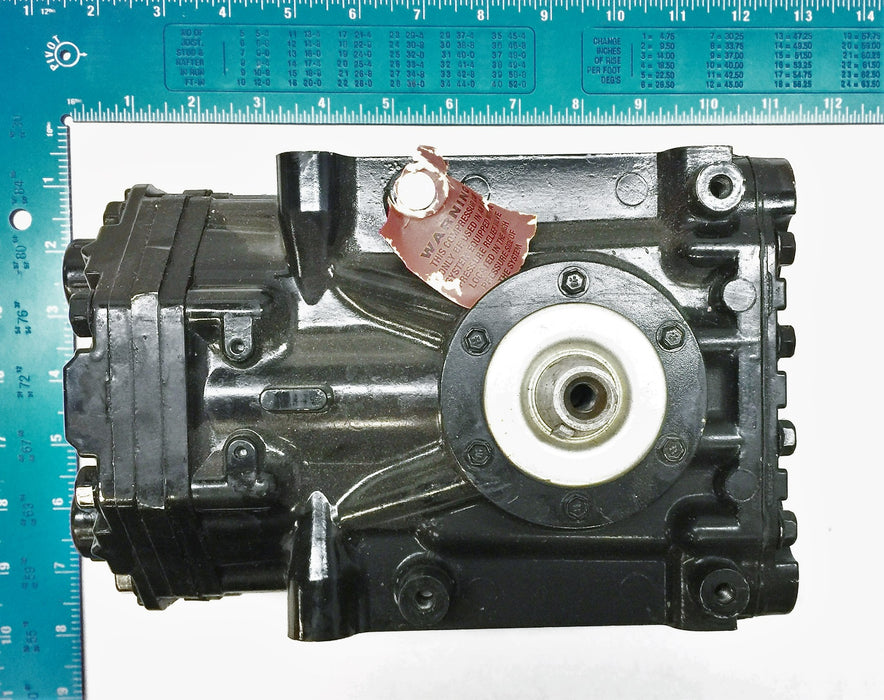 International/Navistar Compressor 1676832C91 NOS
