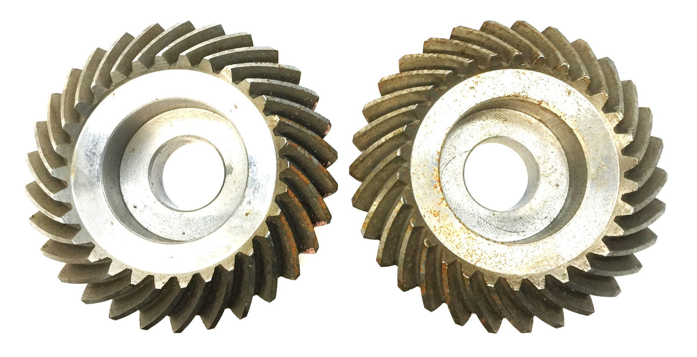 Ametric Steel Helical Bevel Gear Set (2pcs) Z30 M4 (R1:1) NOS