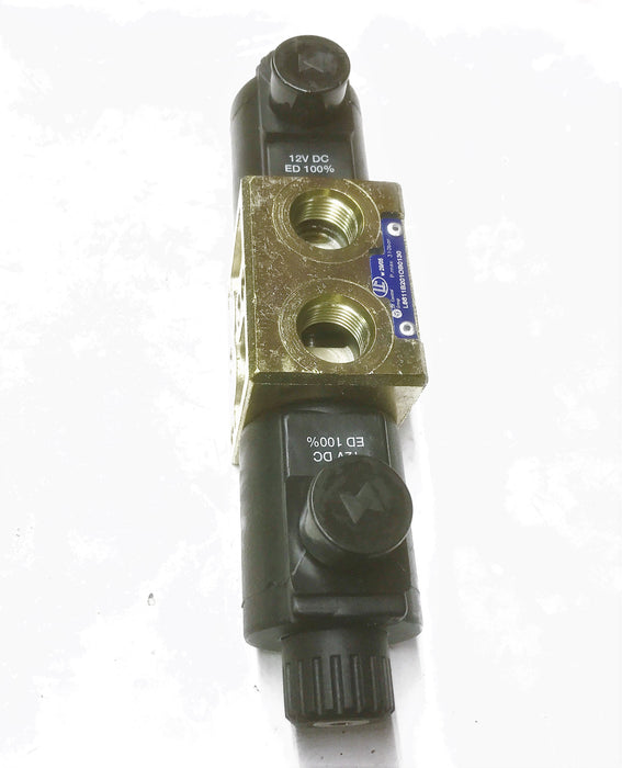 LC Oil Control Group Valve L8611B201OB0130 NOS