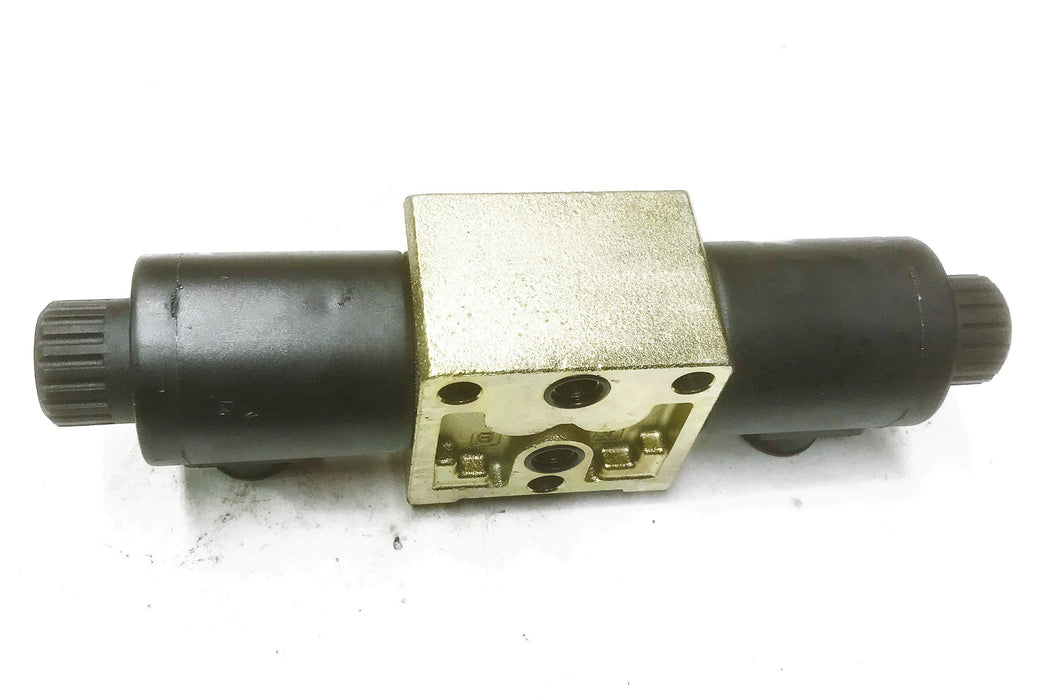 LC Oil Control Group Valve L8611B201OB0130 NOS
