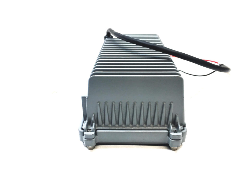 Whelen WWL100 12V Work Light LED Floodlight Assembly 01-0686897-00 A USED