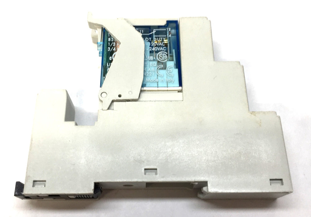 Allen-Bradley Relay 700-HKX6Z24-4 B USED
