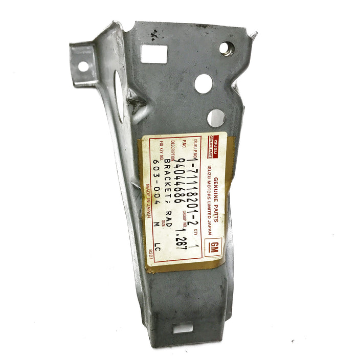 Isuzu Radiator Grill Bracket 1711182012 (94044686) NOS
