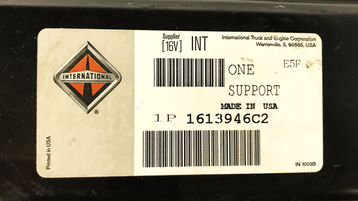 International Metal Support Bracket 1613946C2 NOS