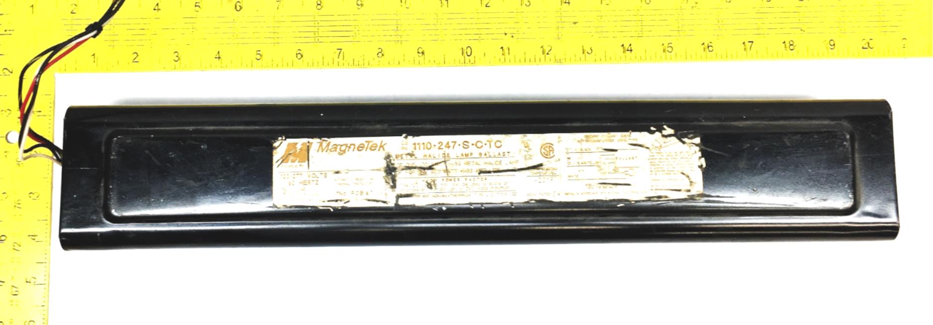 Magnetek Metal Halide Lamp Ballast With Connector 1110-247-S-C-TC NOS